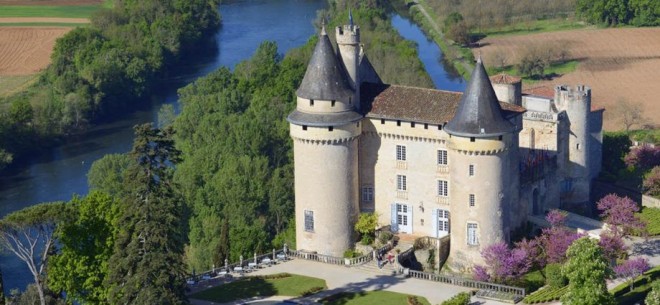 Chateau de Mercues je čaroben grad na jugu Francije. 