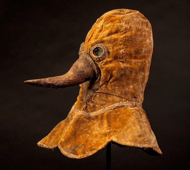 Maska za med kugo iz 17. stoletja (Foto: Twitter Deutsches Historisches Museum / @DHMBerlin)