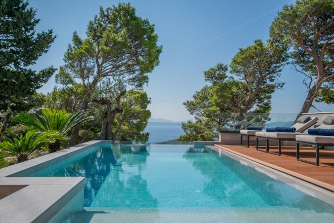 Villa DeLinda - piscina a sfioro con una splendida vista sulla riviera di Makarska! (Foto: prenotazione) 
