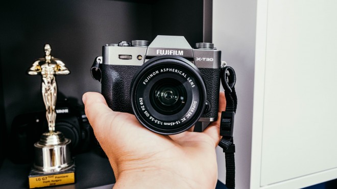 Wirklich klein, aber so sehr leistungsfähig! Fujifilm X-T30 (Foto: Jan Macarol) 