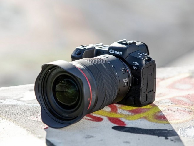Canon EOS R5 (الصورة: Canon / Martin Bissig)