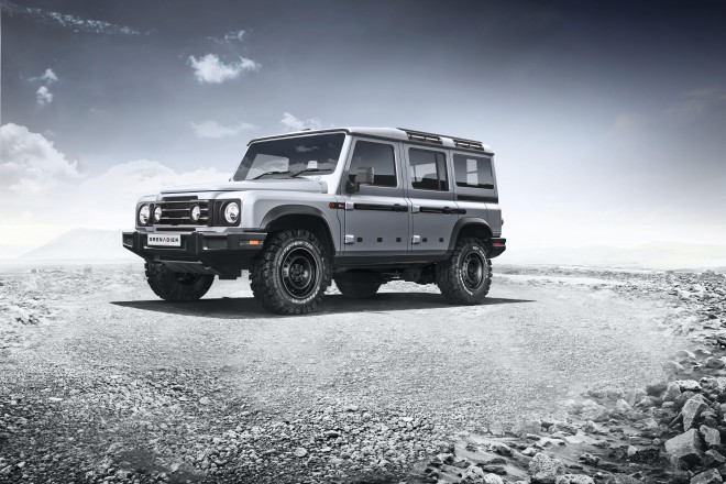 It looks badass! But still very similar to the old Defender! 
