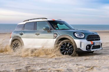 MINI Cooper S Countryman ALL4 Uncharted Edition