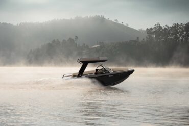 Arc Sport Electric Wake Boat