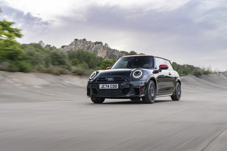 MINI John Cooper funziona